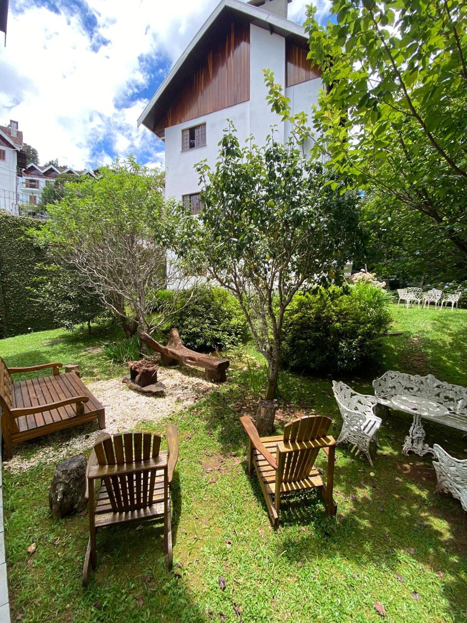Apartamento Em Condominio Campos do Jordão エクステリア 写真