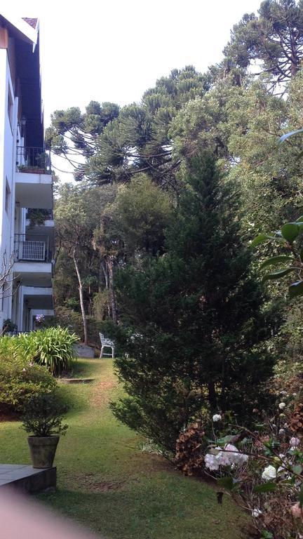 Apartamento Em Condominio Campos do Jordão エクステリア 写真